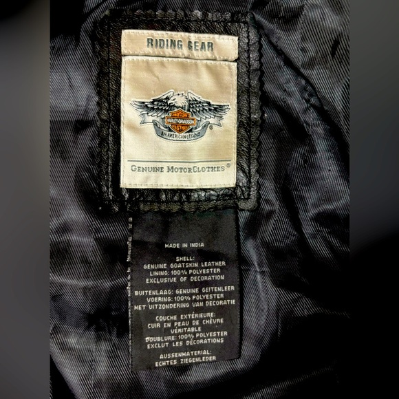 Woman’s Harley Davidson Distressed Leather Riding Jacket - Picture 10 of 10